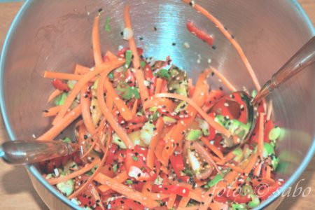 Soba-Nudel-Salat mit Sojadressing