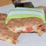 Handbrot mit Aprikosenkernmehl (Low Carb / Keto)