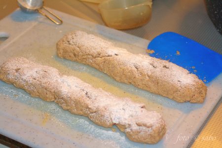 Rustikale Brötchen aus einer Brotbackmischung (Low Carb / Keto)