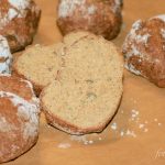Rustikale Brötchen aus einer Brotbackmischung (Low Carb / Keto)