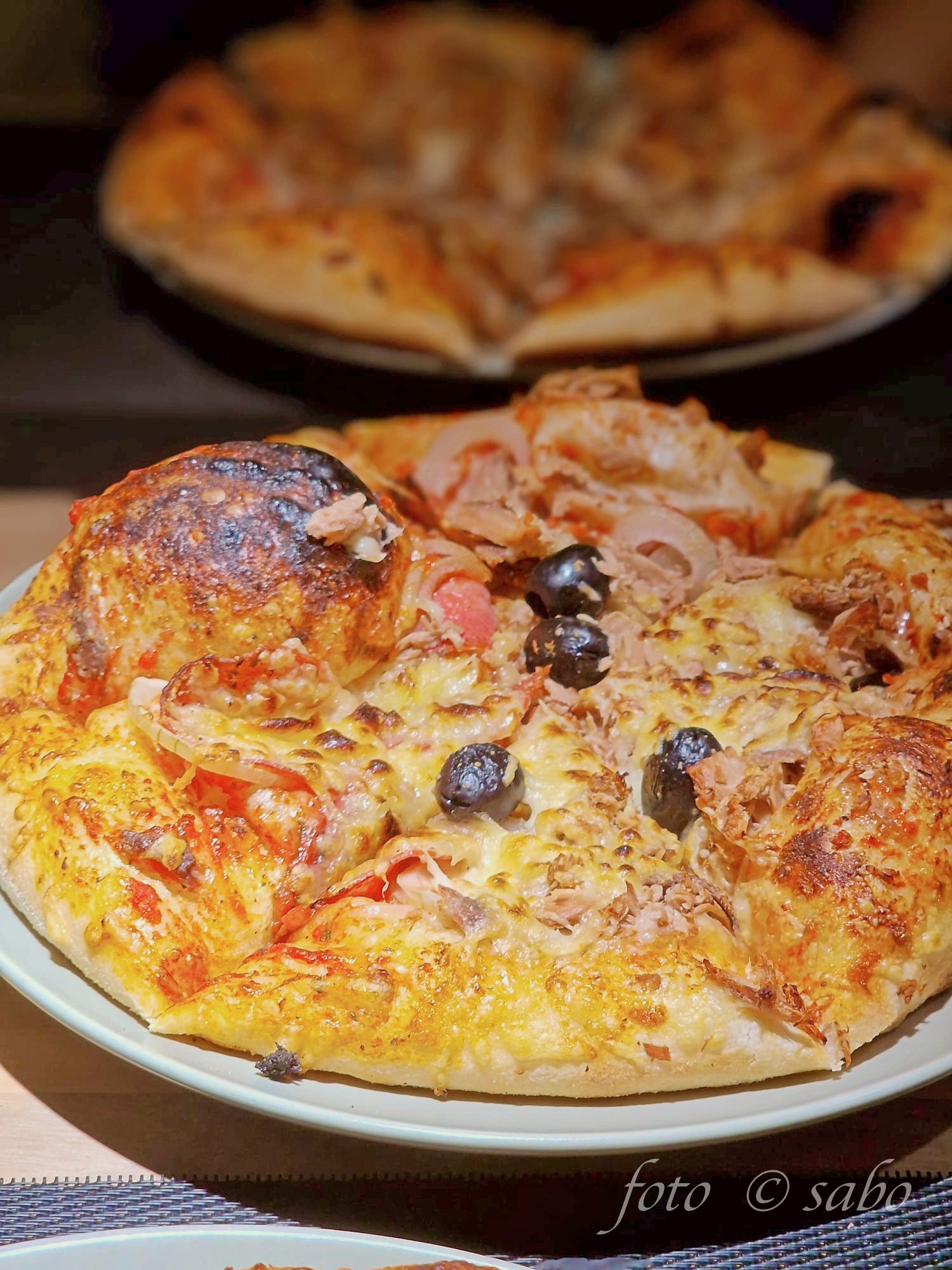 Pizza im Ninja Artisan Outdoor Pizzaofen